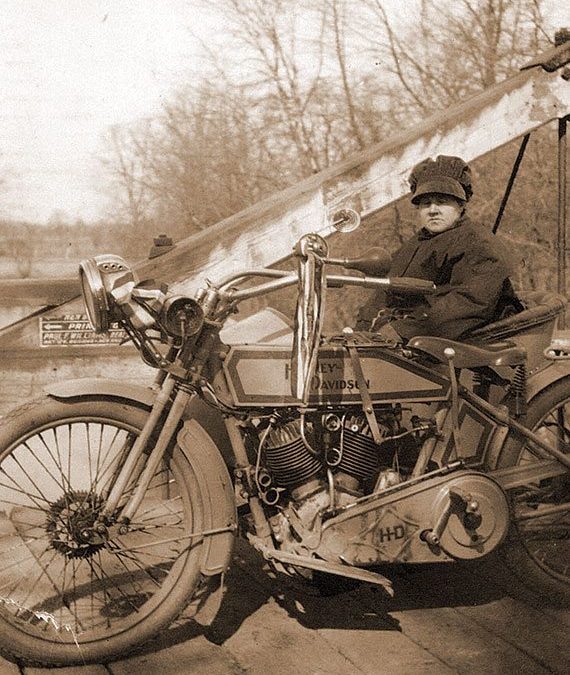 Effie And Avis Hotchkiss Cross Country Together In 1915. Mother Daughter Team